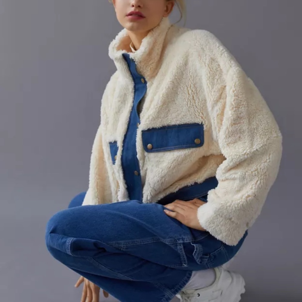 Urban Outfitters cozy Sherpa jacket size M